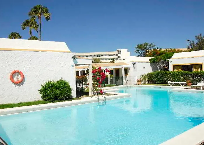 Tajaraste * Playa del Ingles (Gran Canaria)